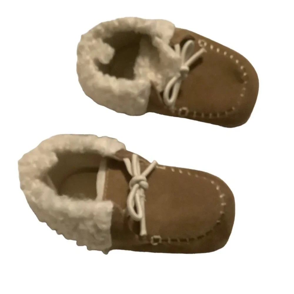 baby B'gosh Moccasins Infant 9-12 Mo. Style OK02476 Brown Faux Fur